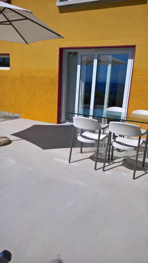 Bed and Breakfast Swiss Borzoi House Vully-les-Lacs Екстер'єр фото